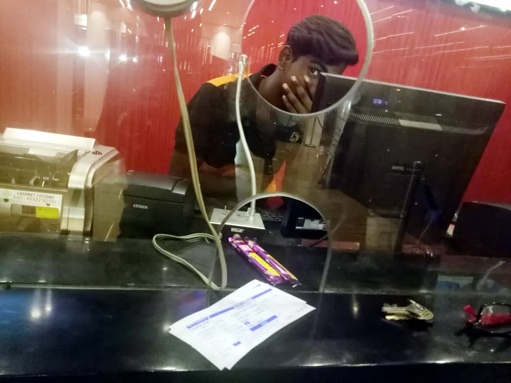 9 Rupees Accounts ..” - Theater Dillumullu!